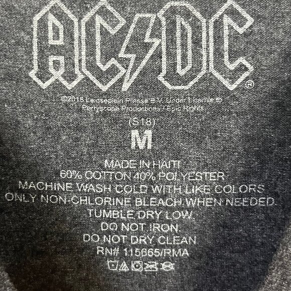 ACDC Band Concert TShirt Mens Medium Gray Red Rock and Roll Music - Picture 6 of 6